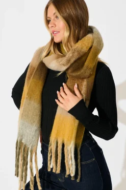 Hot Brooklyn Oversized Knit Scarf In Multi Brown Check Knitwear|Knitwear