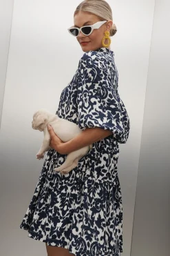 Best Caracelle Smock Dress In White With Navy Print Dresses|Casual