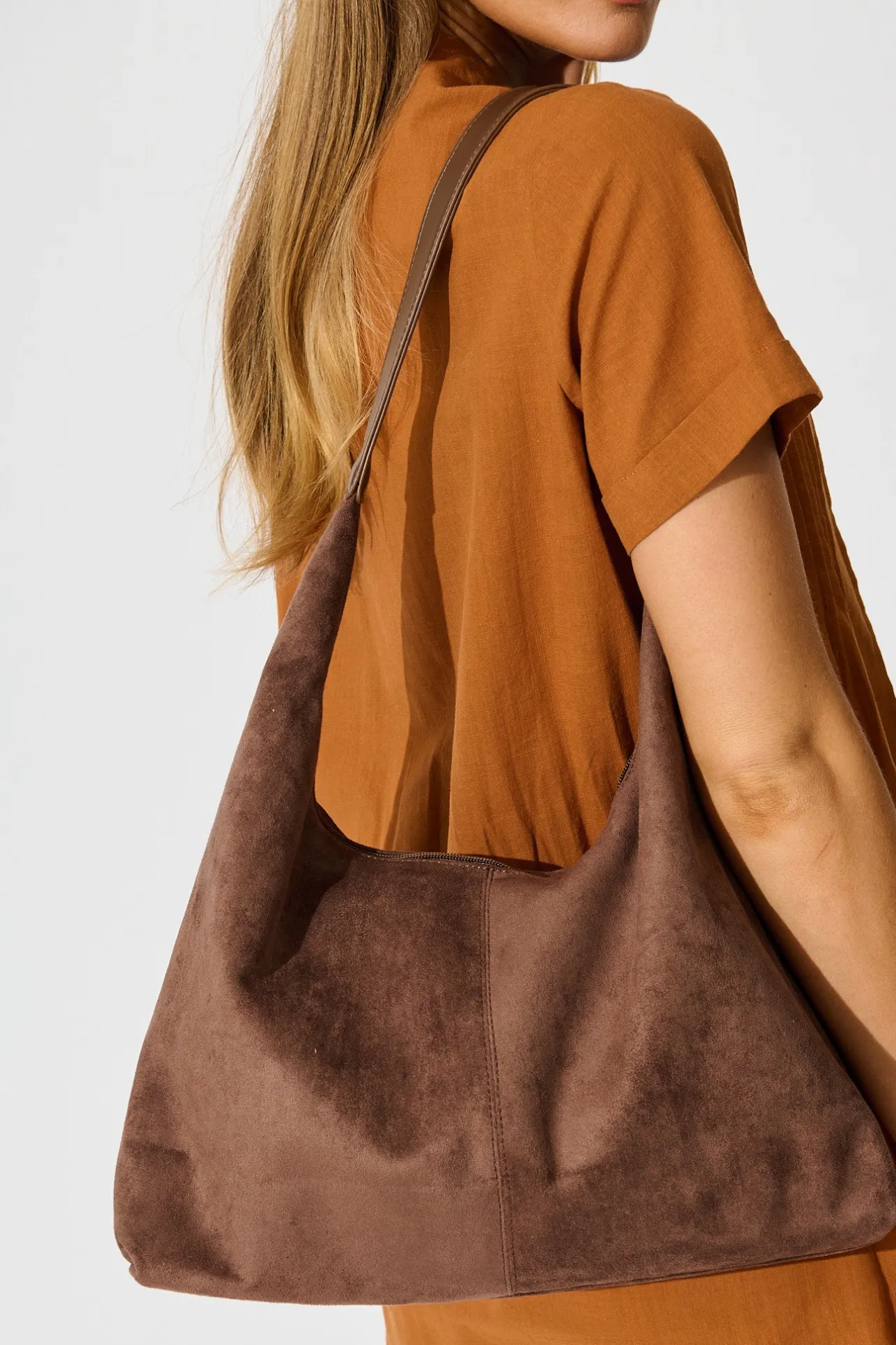 Fashion Corry Shoulder Bag in Chocolate Suedette Bags
