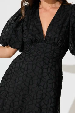 Outlet Countess Maxi Dress In Black Embroidered Organza Dresses|Cocktail