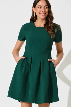 Hot Elizabeth Dress In Textured Emerald Dresses|Casual