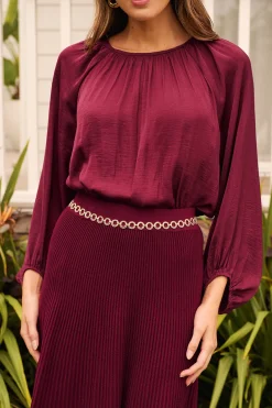 Sale Gina Chain Belt in Textured Gold Belts