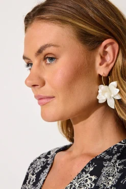 Sale Lola Drop Earrings In Gold With White Resin Jewellery|Wedding Accessories