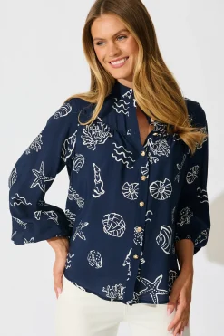 Sale Oceans Embrace Top in Navy with White Shell Print Tops|Casual