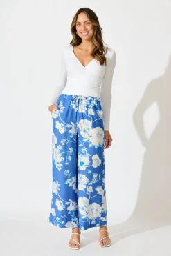 Outlet Octavia Pant in Blue with White Floral Linen Blend Bottoms