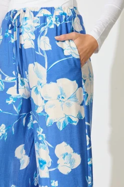 Outlet Octavia Pant in Blue with White Floral Linen Blend Bottoms