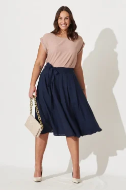 New Rejina Top In Mocha Tops|Workwear