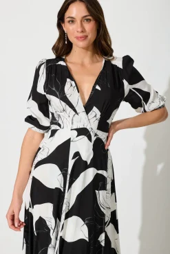 Discount Ronda Maxi Wrap Dress In Black With White Floral Dresses|Casual