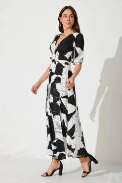 Discount Ronda Maxi Wrap Dress In Black With White Floral Dresses|Casual