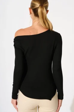 Fashion Selene Top in Black Tops|Casual
